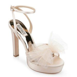 Badgley Mischka Sophie Platform Sandal Tulle Flower Soft Nude Size 7 (MSRP $235)
